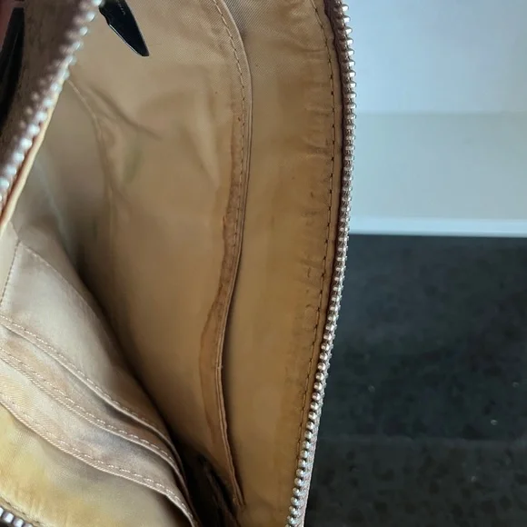 Guess pink and tan wristlet - Picture 4 of 5